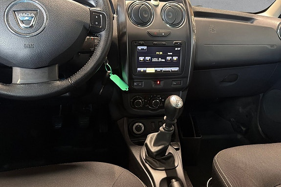 Dacia Duster 12 of 17
