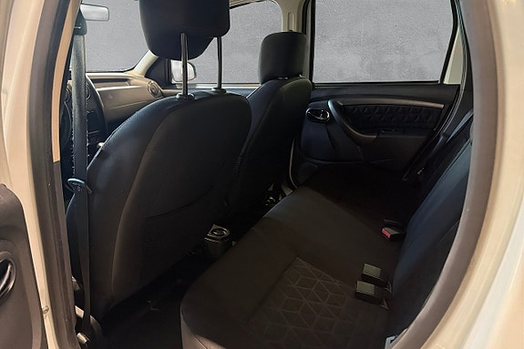 Dacia Duster 11 of 17
