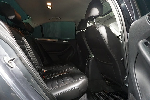 Volkswagen Jetta 10 of 20