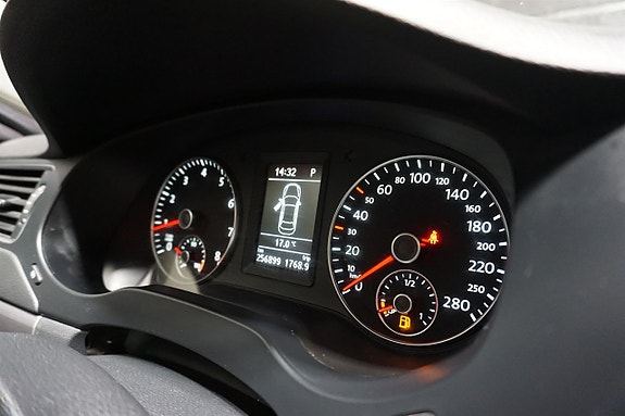 Volkswagen Jetta 17 of 20
