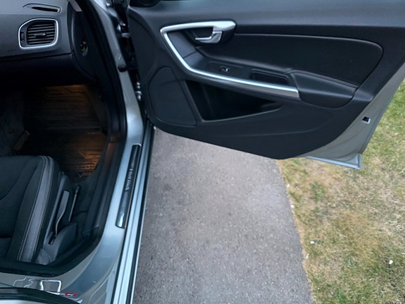 Volvo V60 22 of 23