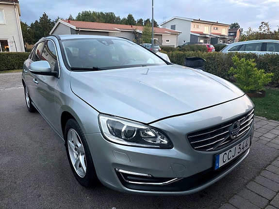 Volvo V60 5 of 23
