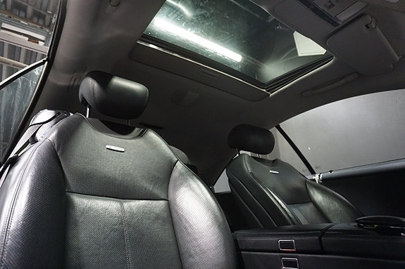 Mercedes-Benz CL500 11 of 25