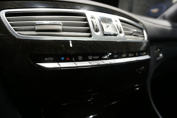 Mercedes-Benz CL500 16 of 25