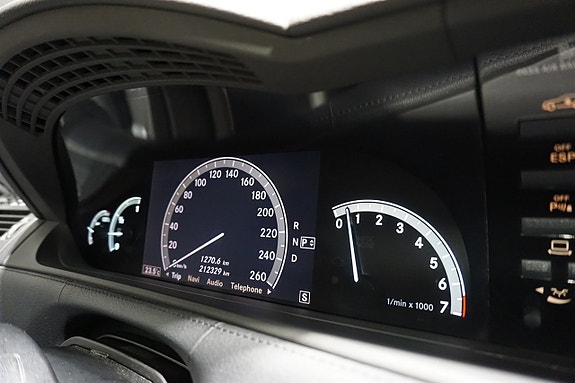 Mercedes-Benz CL500 20 of 25