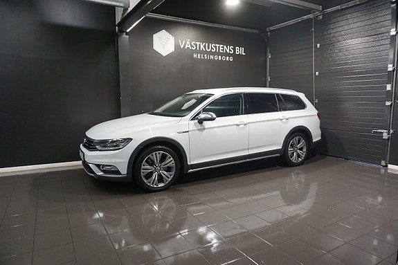 Volkswagen Passat Alltrack 3 of 24