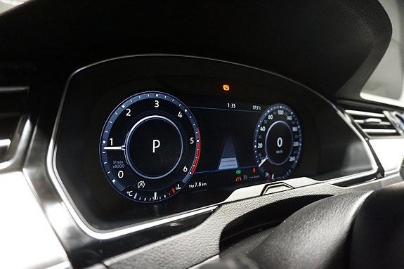 Volkswagen Passat Alltrack 21 of 24
