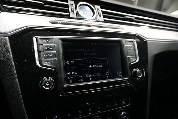 Volkswagen Passat Alltrack 16 of 24