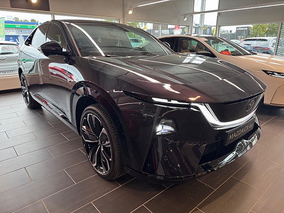 Mazda CX-6e 16 of 16