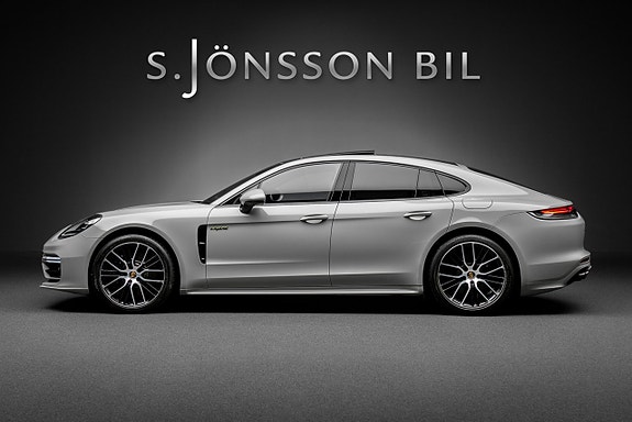 Porsche Panamera 4S 4 of 24