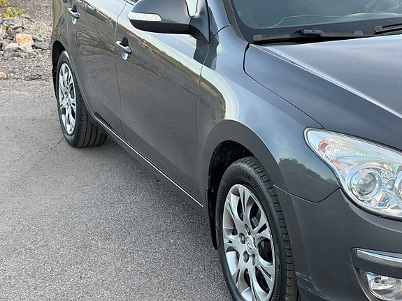 Hyundai i30 3 of 11