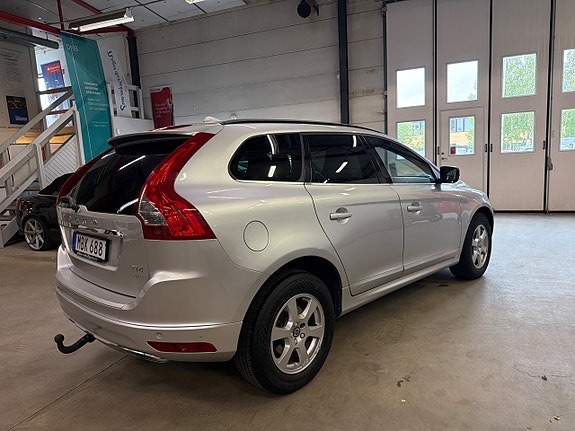 Volvo XC60 6 of 9