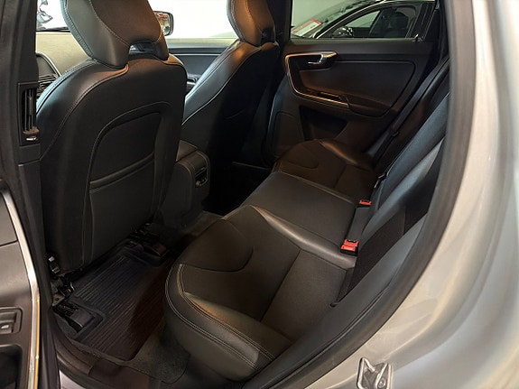 Volvo XC60 9 of 9
