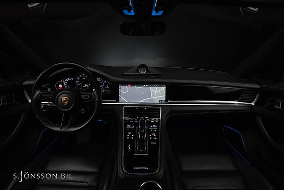 Porsche Panamera 4S 16 of 23
