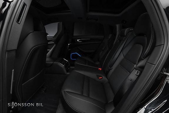 Porsche Panamera 4S 14 of 23