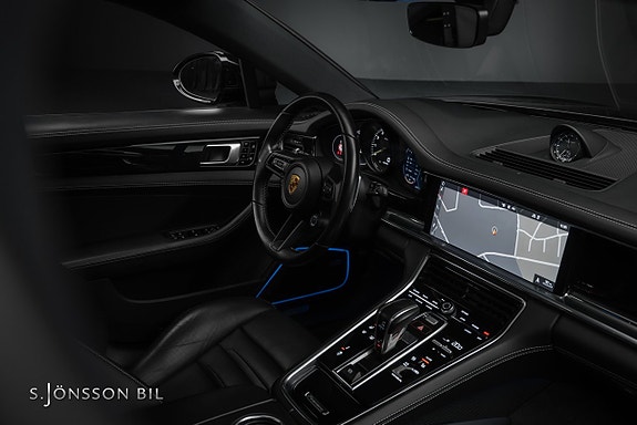 Porsche Panamera 4S 13 of 23