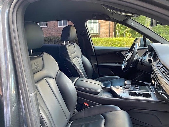Audi Q7 12 of 26