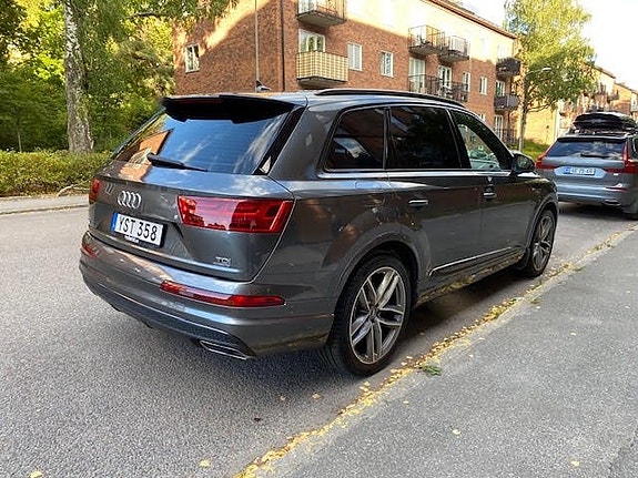 Audi Q7 6 of 26