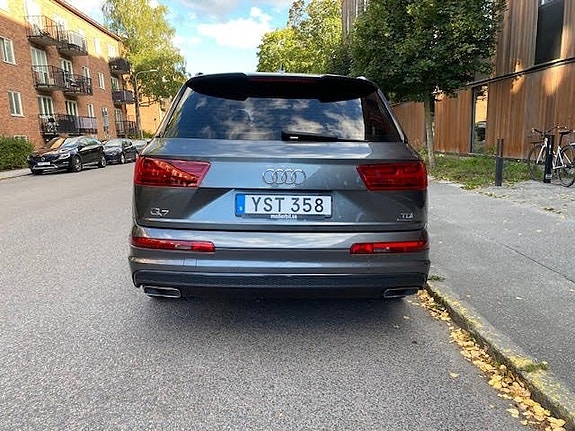 Audi Q7 5 of 26