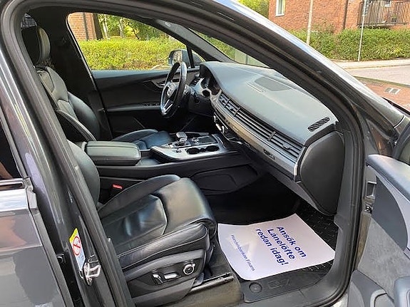Audi Q7 11 of 26