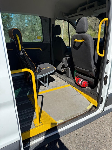 Ford Transit 5 of 8