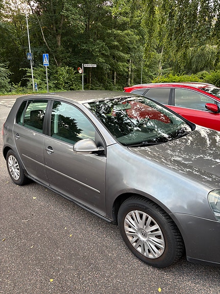 Volkswagen Golf V 3 of 11