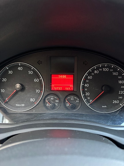 Volkswagen Golf V 11 of 11