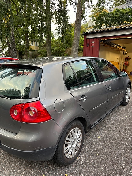 Volkswagen Golf V 4 of 11