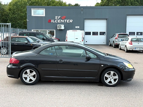 Peugeot 307 CC 4 of 12
