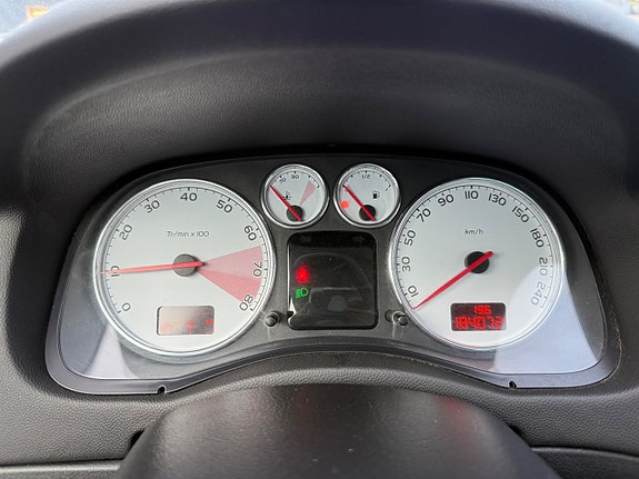Peugeot 307 CC 11 of 12