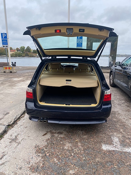 BMW 525d 6 of 12