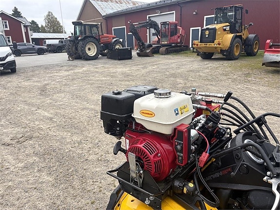 Kranman T1900 med 30-60 kran 7 of 7