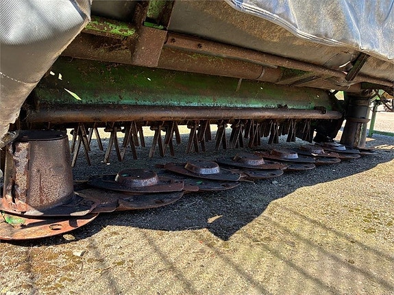 John Deere 331 ROTORSLÅTTER 3-PNKTS BUREN 5 of 5