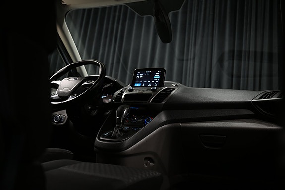 Ford Transit Connect 12 of 28