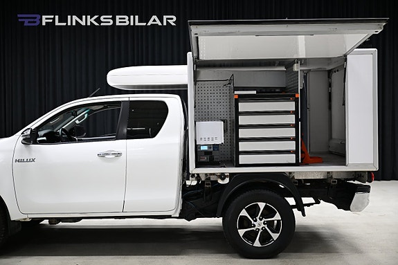 Toyota HiLux 4 of 30
