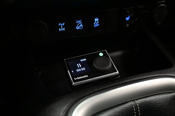 Toyota HiLux 18 of 30