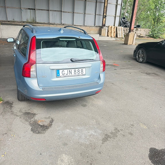 Volvo V50 8 of 9