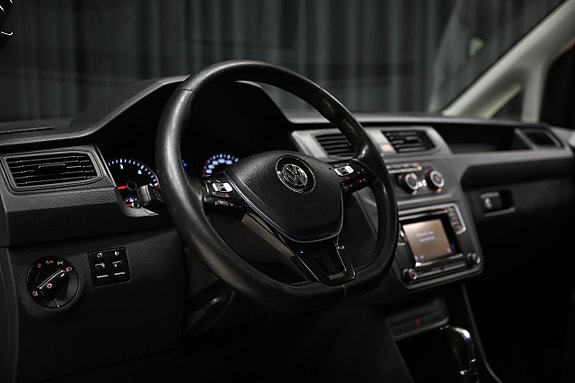 Volkswagen Caddy Maxi 14 of 26