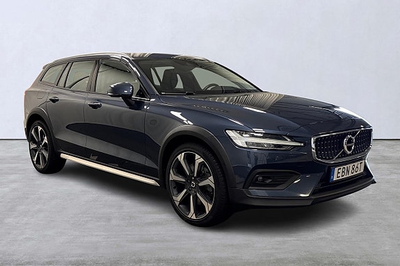 Volvo V60 Cross Country 6 of 28