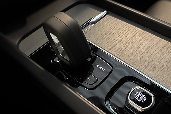 Volvo V60 Cross Country 16 of 28