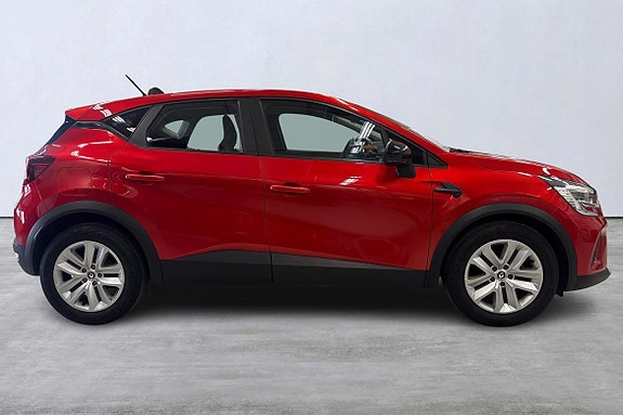Renault Captur 3 of 18