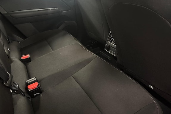 Renault Captur 8 of 18