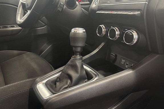 Renault Captur 15 of 18