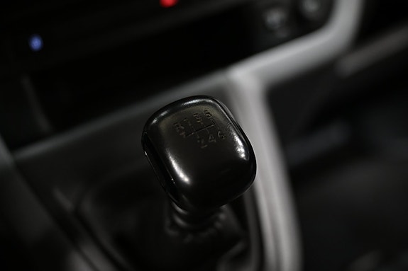Peugeot Expert 23 of 27