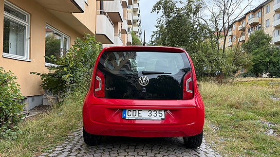 Volkswagen UP! 4 of 11
