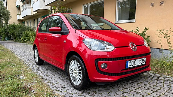 Volkswagen UP! 7 of 11