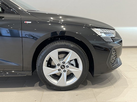 Audi A3 3 of 11