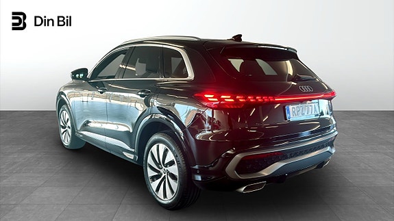Audi Q5 4 of 17