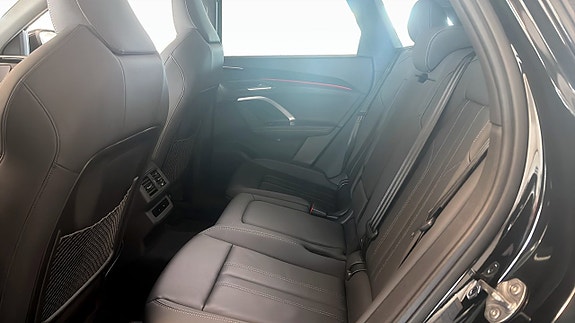 Audi Q5 12 of 17