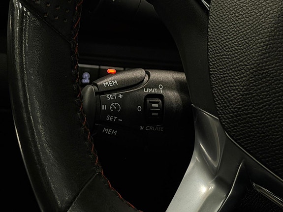 Peugeot 308 SW 25 of 25